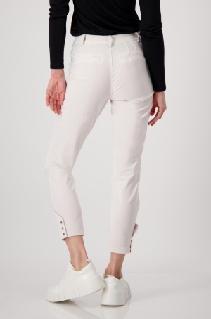 Monari női nadrág, technikai, cipzáros zsebes, térdnél tűzött, szárán sliccelt