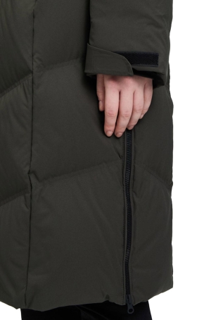 Betty Barclay női kabát, toll, hosszú, steppelt, oldalt cipzáros, kapucnis