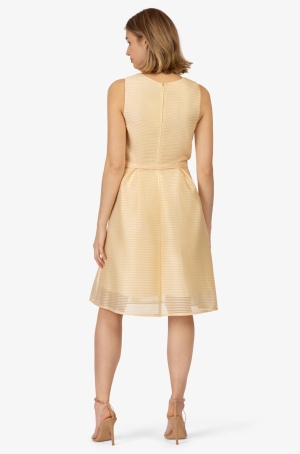 Apart női ruha, ujjatlan, rövid, zsebes, rakott aljú