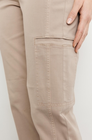 Gerry Weber női nadrág, 5 zsebes, szárán zsebes, derekán gumis