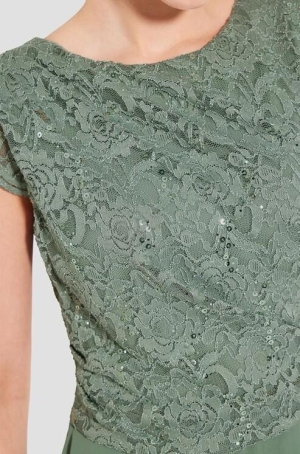 Swing női ruha, A-vonalú, alul muszlin, felül flitteres csipkés