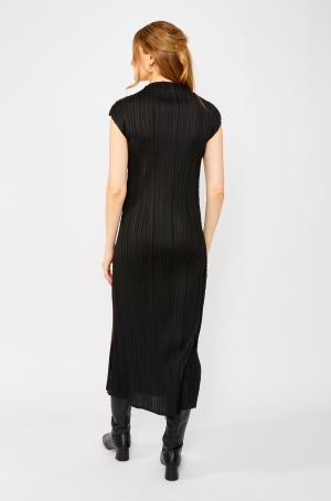 Frank Lyman női ruha, plisszé, ujjatlan, hosszú