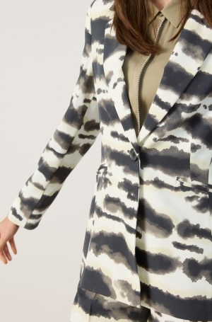 Taifun női blézer, karcsúsított, zsebes, 1 gombos