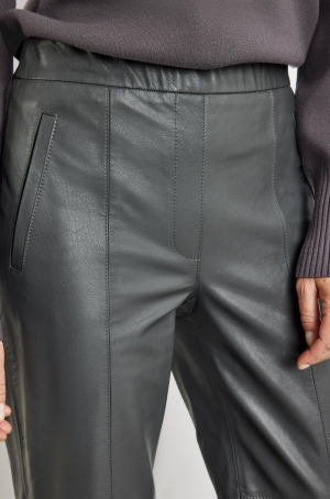 Gerry Weber női nadrág, svédzsebes, textilbőr, bő fazon, gumisderekú