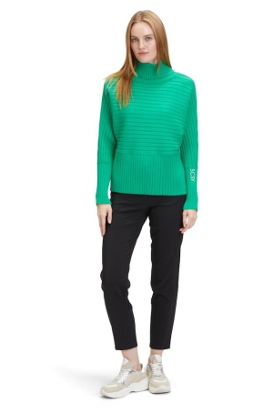 Betty Barclay női nadrág, szárán duplán tűzött, zsebén cipzáros