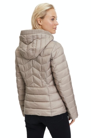 Betty Barclay női dzseki, steppelt, kapucnis