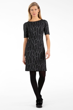 Apart női ruha r.ujjú,karcsúsítortt