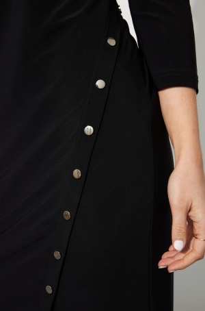 Joseph Ribkoff női ruha, hátul nyitott, patenttal díszített