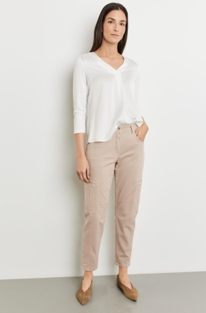 Gerry Weber női nadrág, 5 zsebes, szárán zsebes, derekán gumis