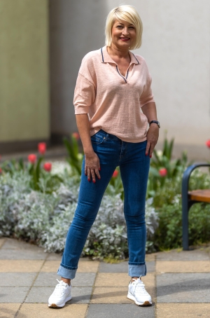 Le petit női pulóver rövidujjú,galléros