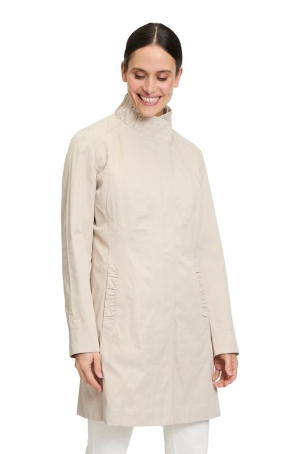 Betty Barclay női kabát, A-vonalú, nyakán-zsebén húzott