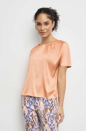 Gerry Weber női felső, T-ujjú, elején szatén, rakott kereknyakú