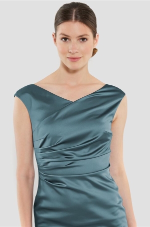 Swing női ruha, ujjatlan, elöl raffolt, elasztikus szatén