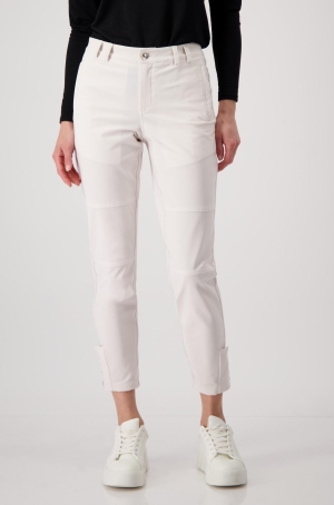 Monari női nadrág, technikai, cipzáros zsebes, térdnél tűzött, szárán sliccelt