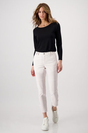 Monari női nadrág, technikai, cipzáros zsebes, térdnél tűzött, szárán sliccelt