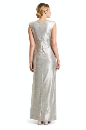 Vera Mont női ruha hosszú, ujjatlan,pulykanyakú,bal oldalán raffolt