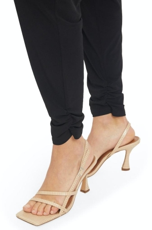 Vera Mont női overál, ujjatlan, nyakán köves